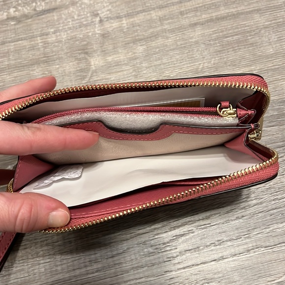NWT Michael Kors Wrist Wallet - Rose Pink - Picture 11 of 12